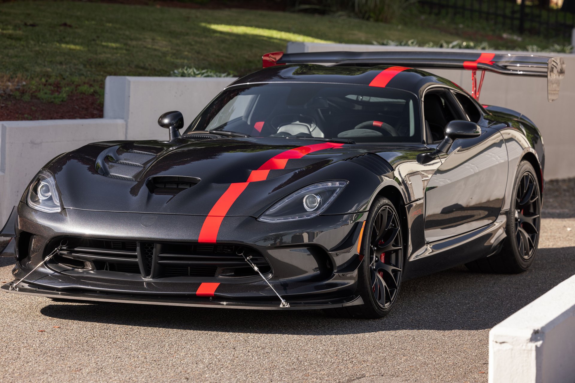 Used 2017 Dodge Viper ACR w/ Extreme Aero Package RWD image 3