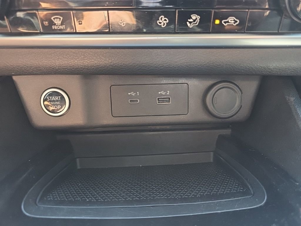 Used 2022 Nissan Rogue SV FWD image 27