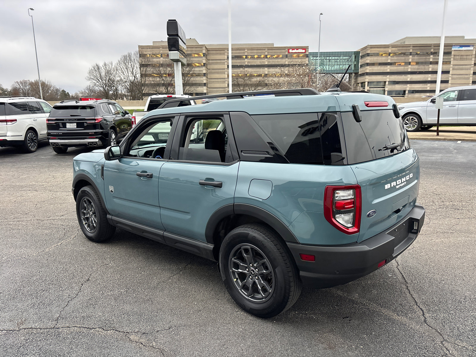 Used 2023 Ford Bronco Sport Big Bend w/ Convenience Package image 5