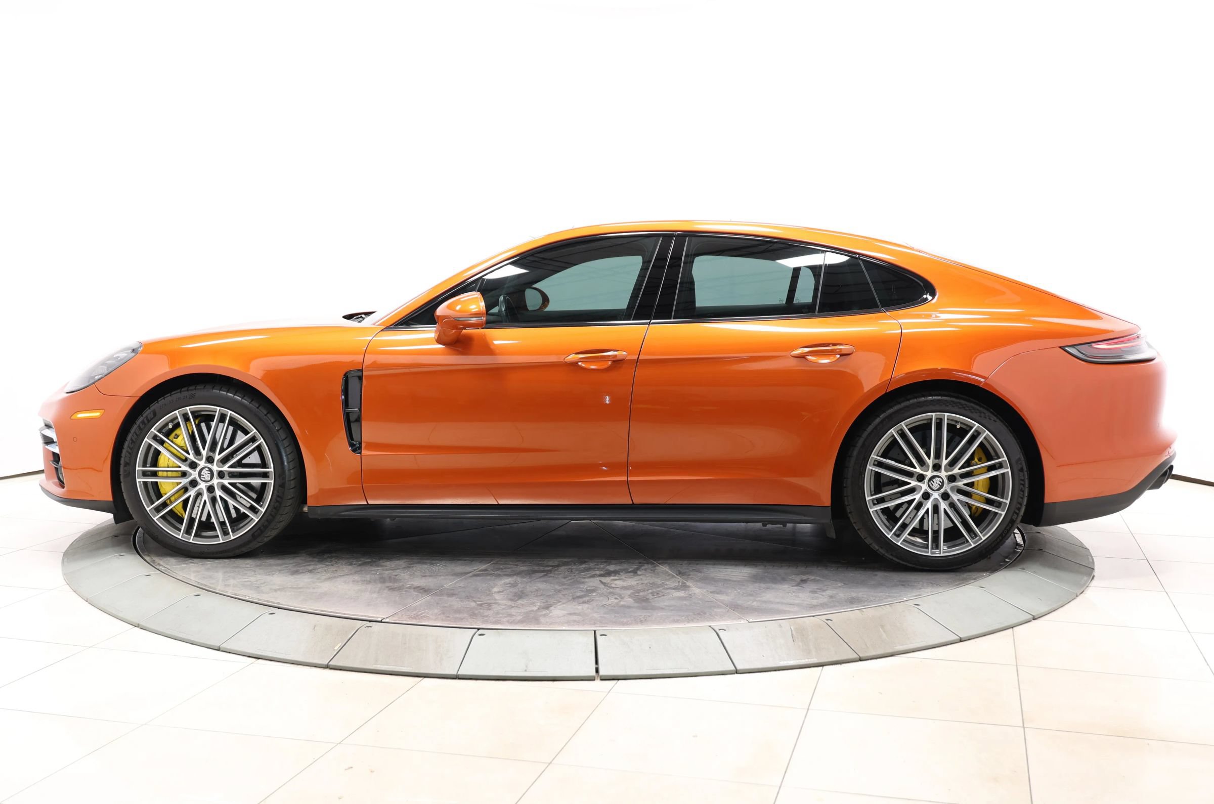 Used 2021 Porsche Panamera Turbo S w/ Premium Package AWD/4WD image 9