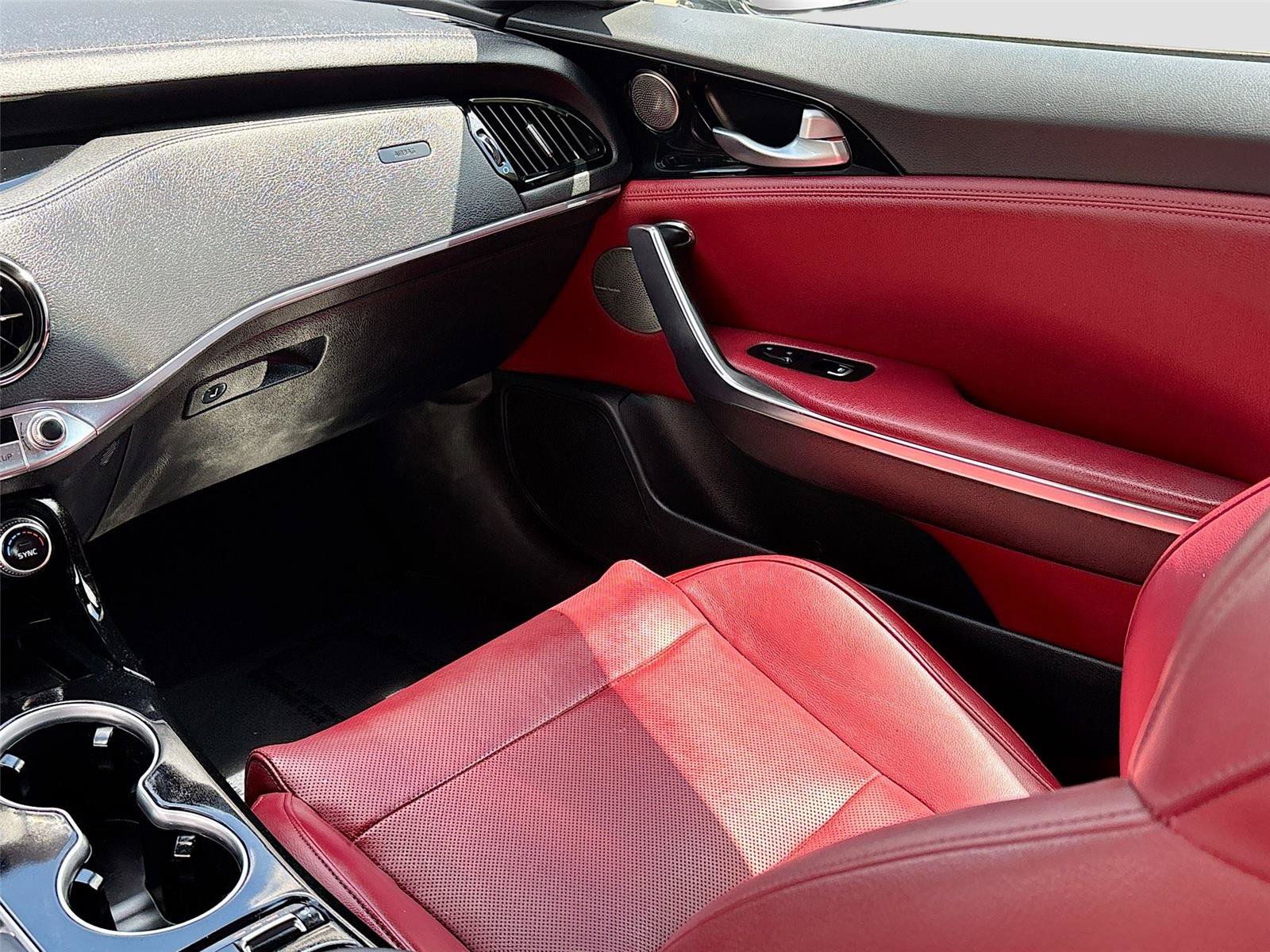 Used 2022 Kia Stinger GT-Line w/ Sun & Sound Package AWD/4WD image 25