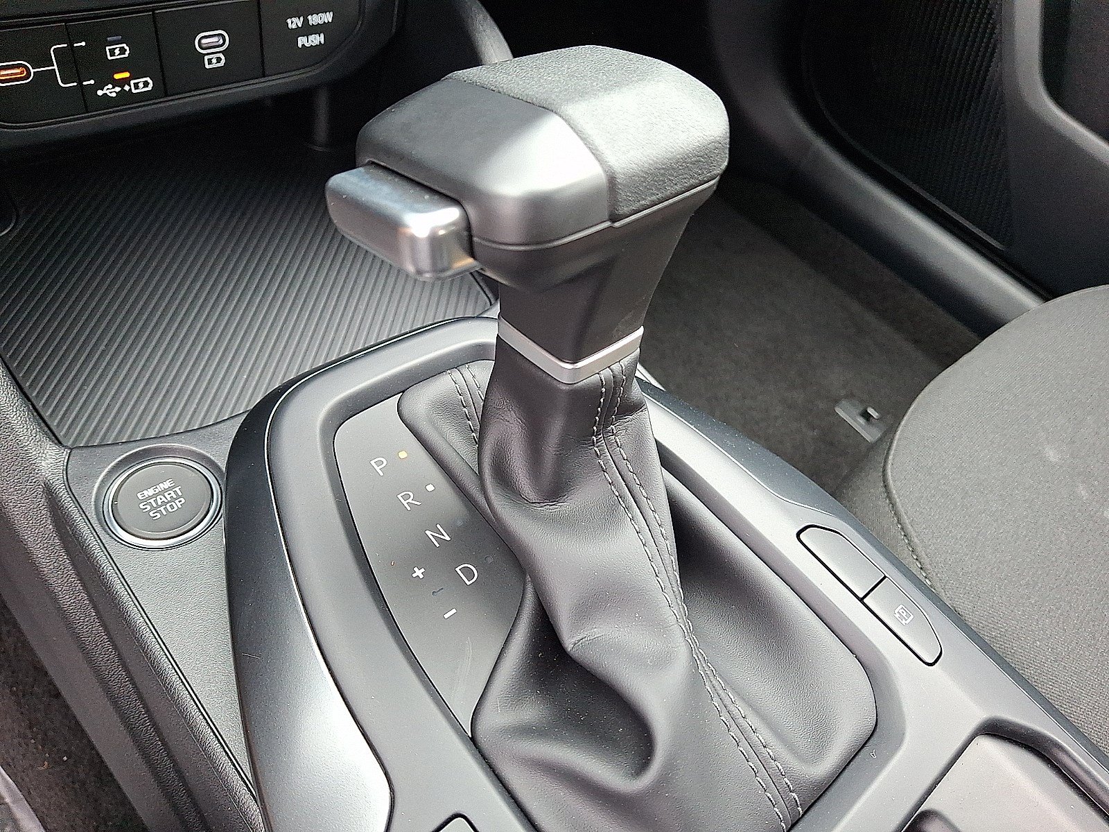 New 2026 Kia K4 FWD image 9