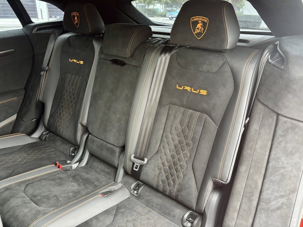 Used 2023 Lamborghini Urus Performante image 22