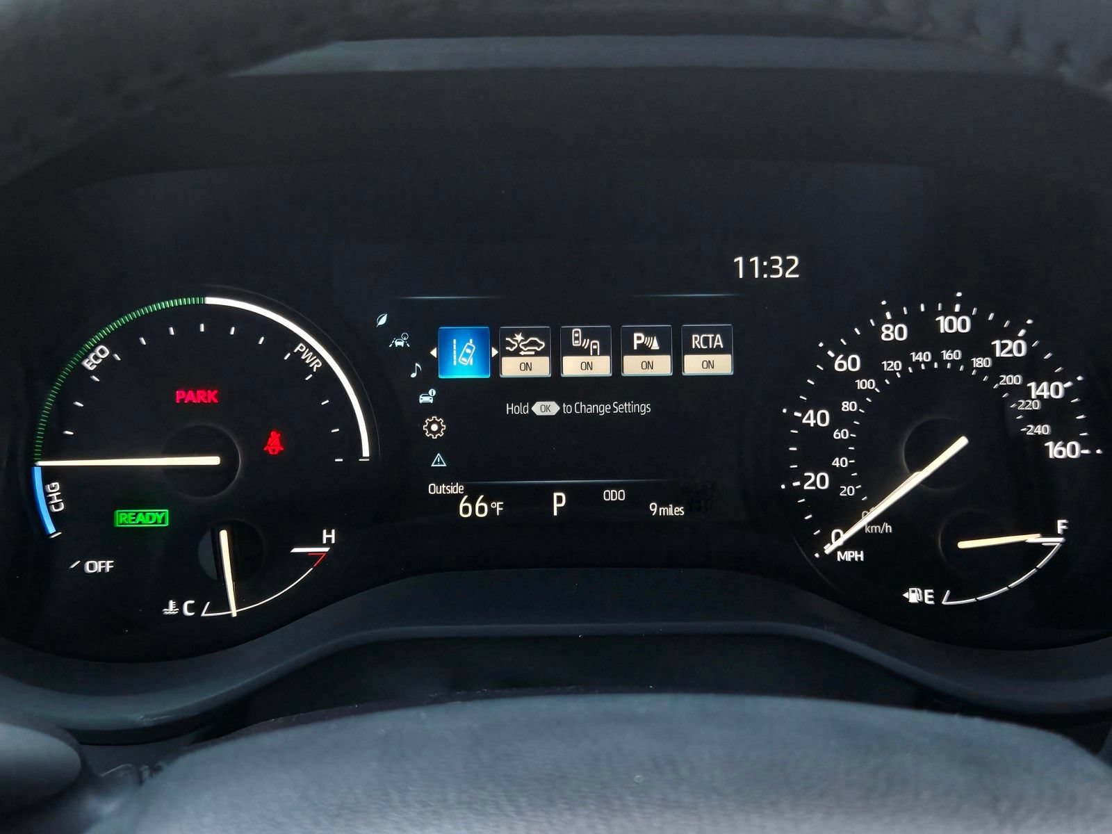 Certified 2026 Toyota Sienna XLE FWD image 24