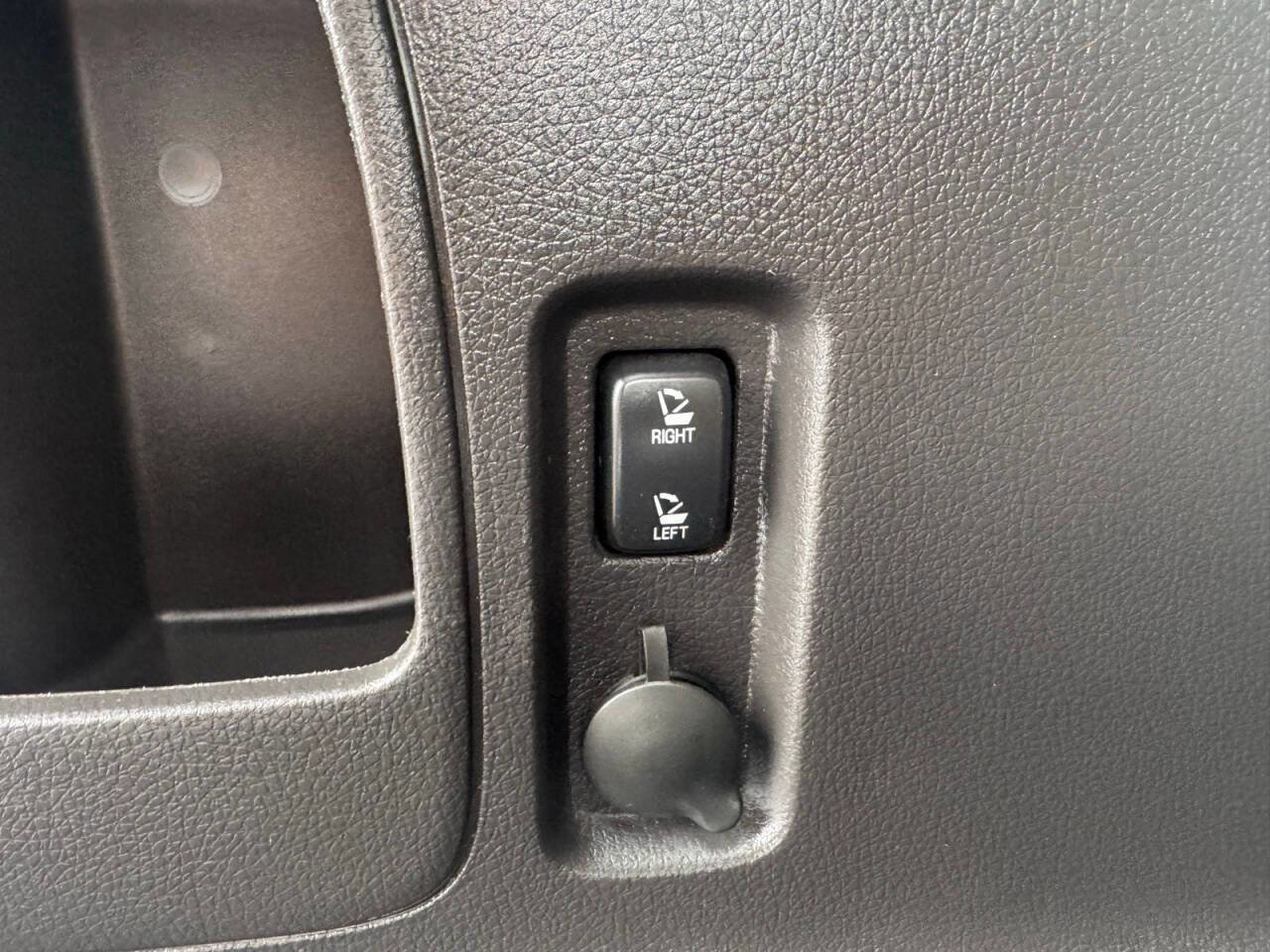 Used 2014 Ford Edge SEL w/ Equipment Group 201A AWD/4WD image 9