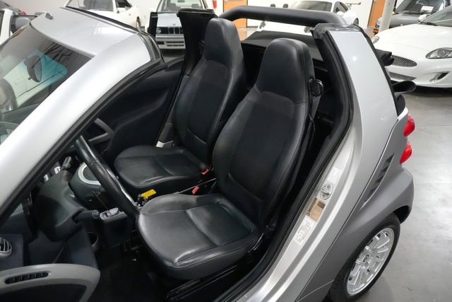 Used 2013 smart fortwo passion image 24