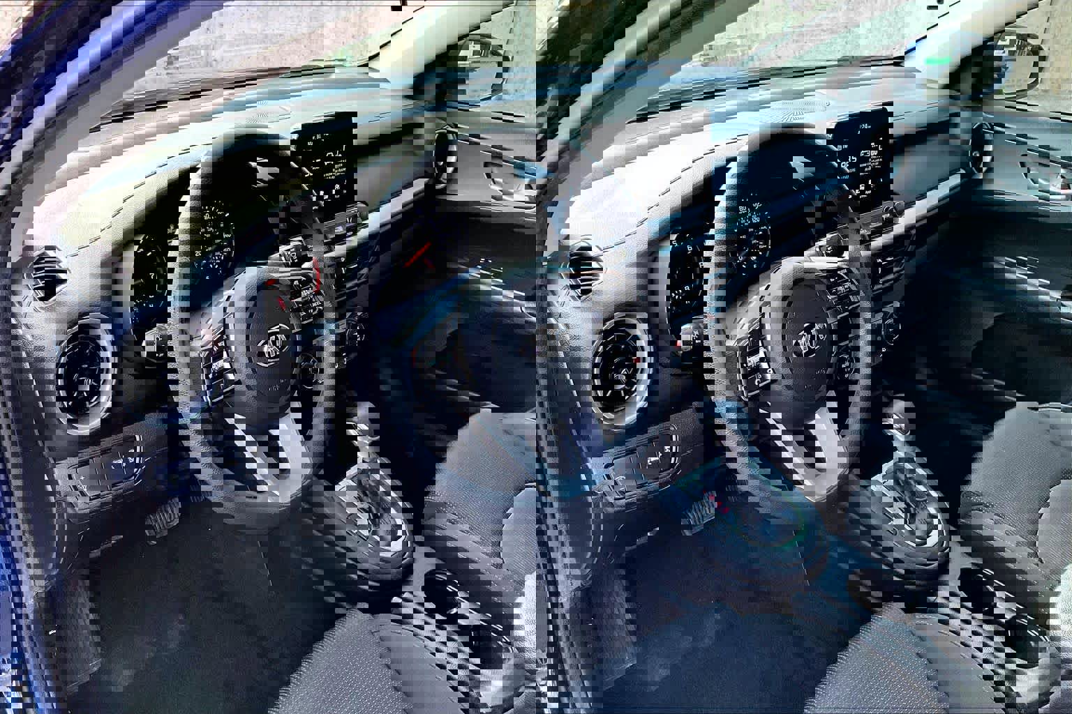 Used 2019 Kia Forte LXS image 18