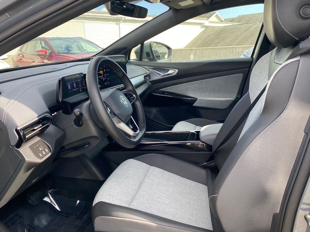 Certified 2023 Volkswagen ID.4 Pro image 12