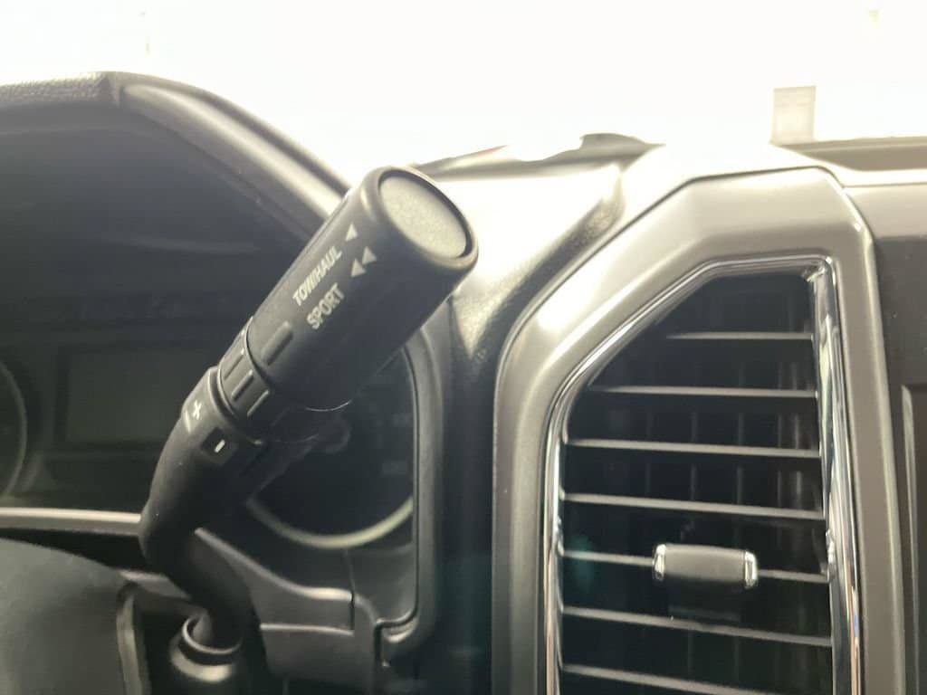 Used 2016 Ford F150 XLT w/ Equipment Group 302A Luxury AWD/4WD image 20