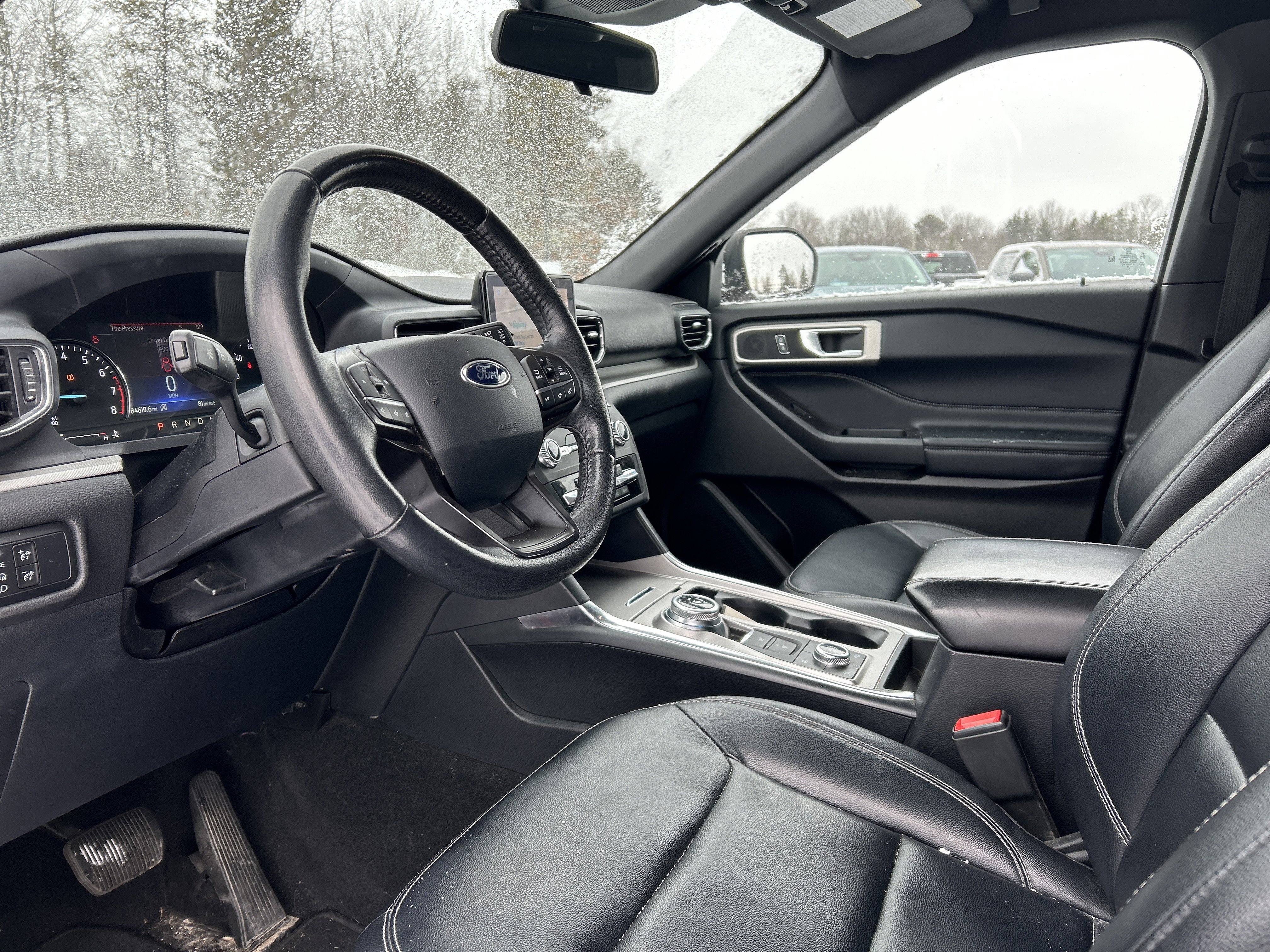 Used 2020 Ford Explorer XLT w/ Equipment Group 202A image 11