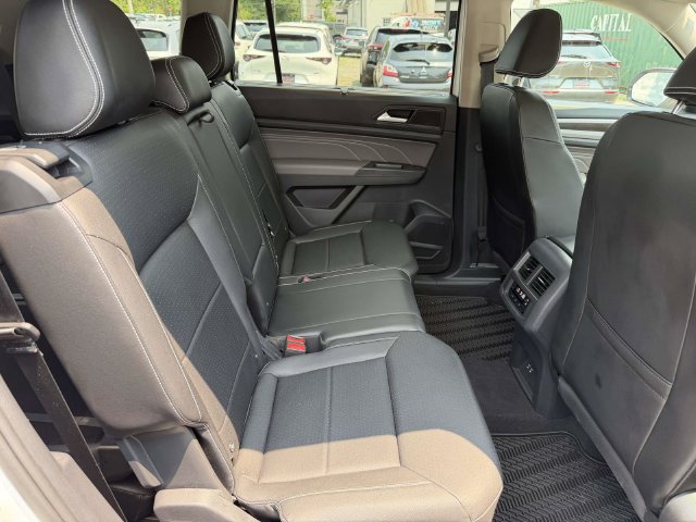 Used 2023 Volkswagen Atlas SE w/ Panoramic Sunroof Package AWD/4WD image 13