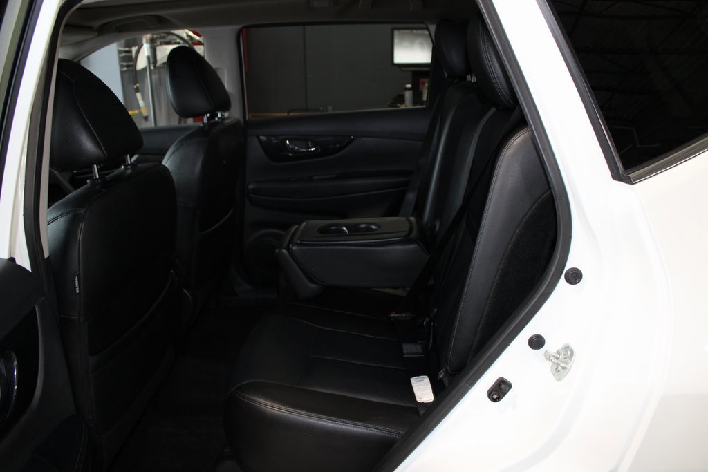 Used 2019 Nissan Rogue SL image 18