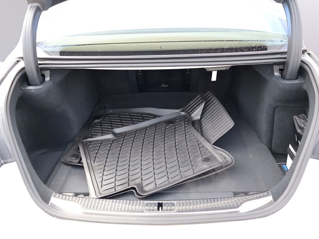 Certified 2025 Mercedes-Benz S 580e 4MATIC Sedan image 15