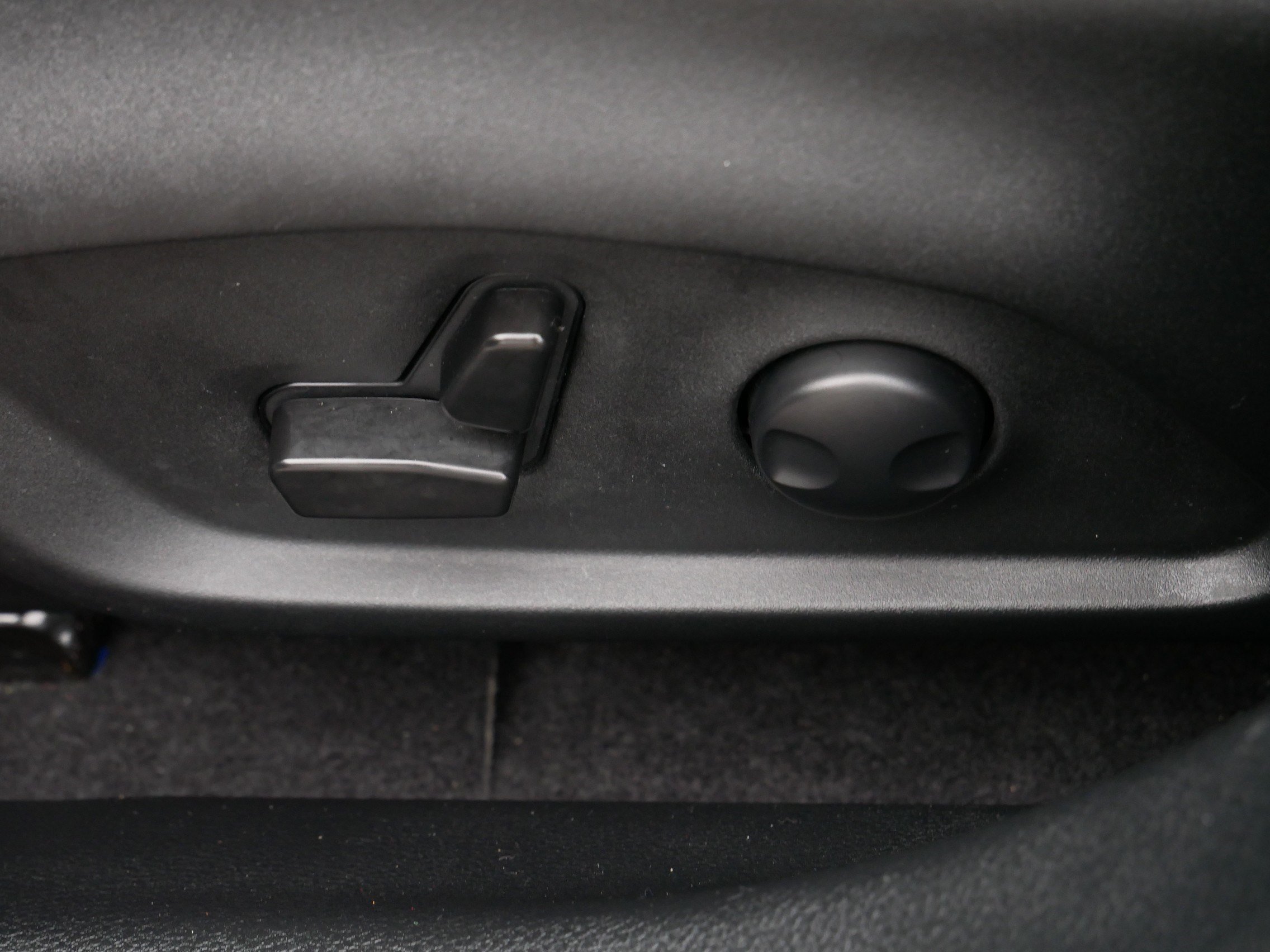 Used 2023 Jeep Compass Limited AWD/4WD image 20