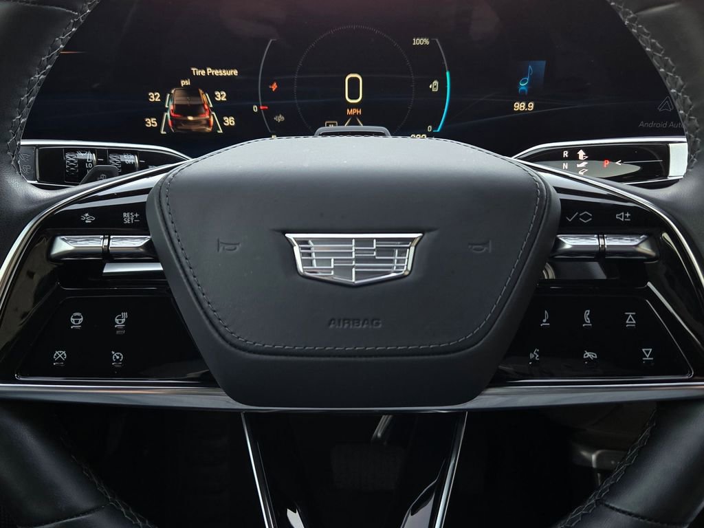 Certified 2024 Cadillac Lyriq Luxury w/ Nappa Leather Package image 17