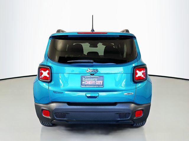 Used 2020 Jeep Renegade Latitude w/ Cold Weather Group image 7