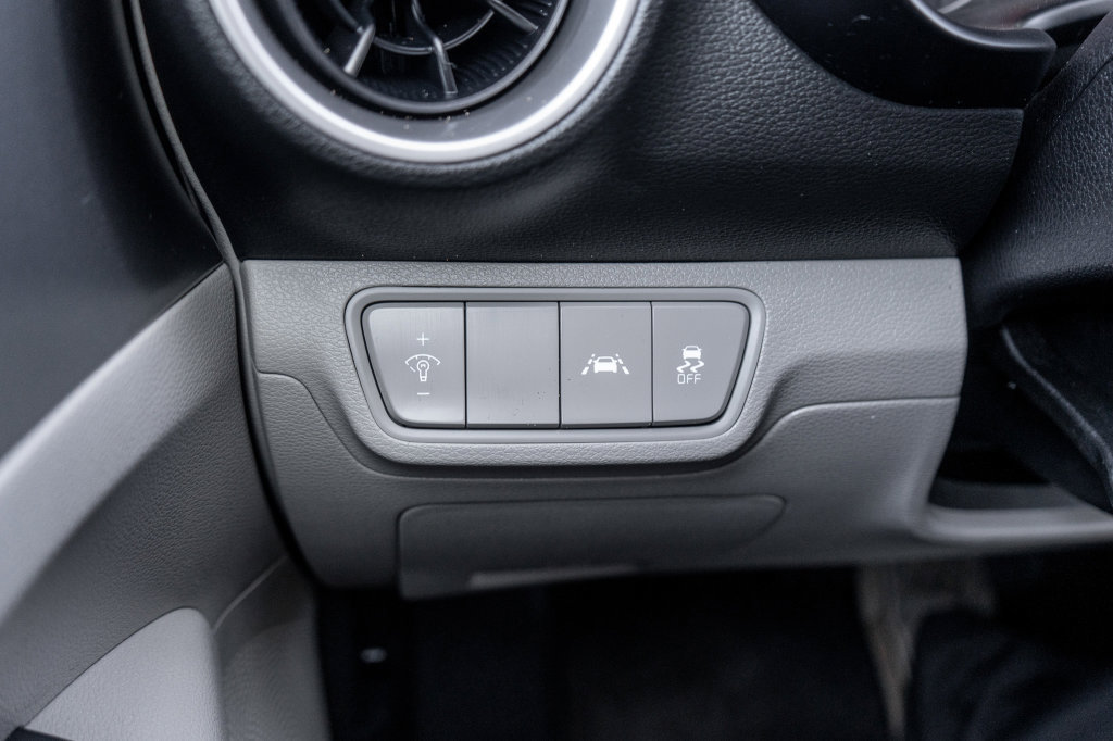 Used 2019 Kia Forte LXS FWD image 20