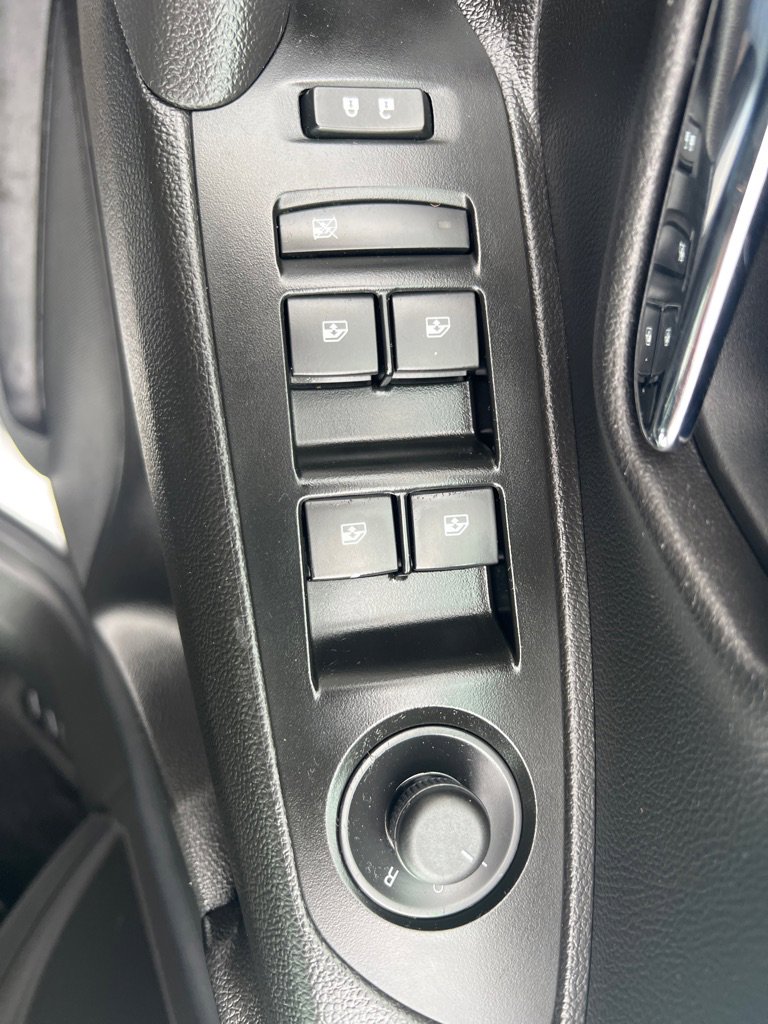 Used 2018 Chevrolet Trax LT w/ LT Convenience Package image 35