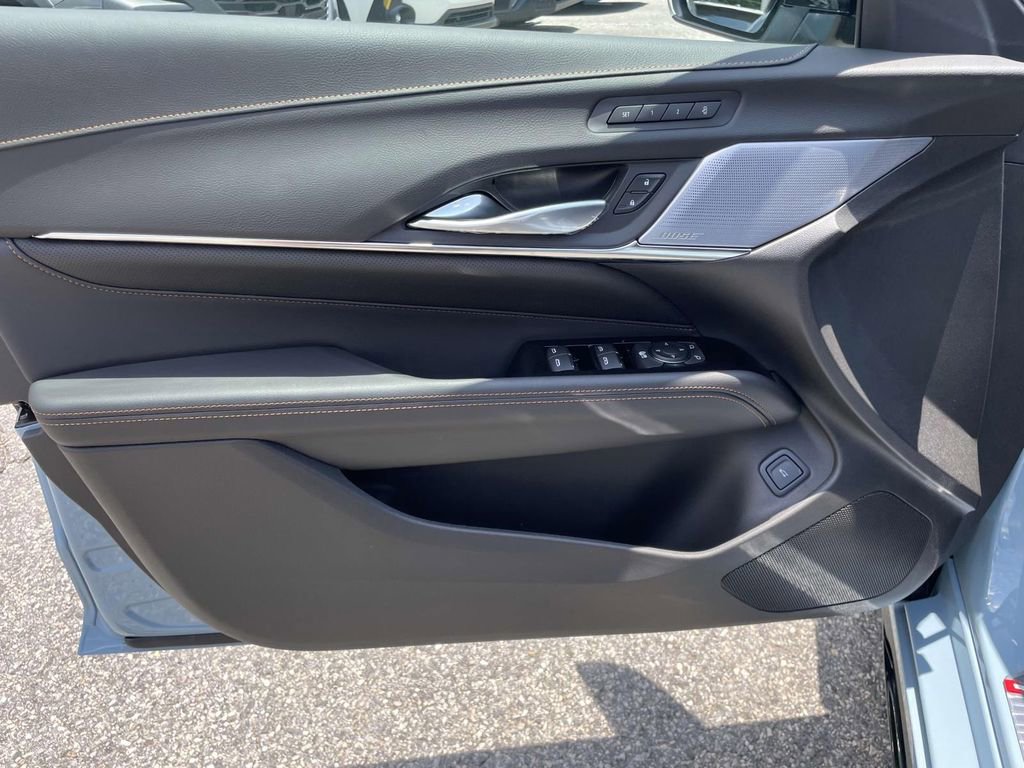 New 2025 Cadillac CT4 V image 14