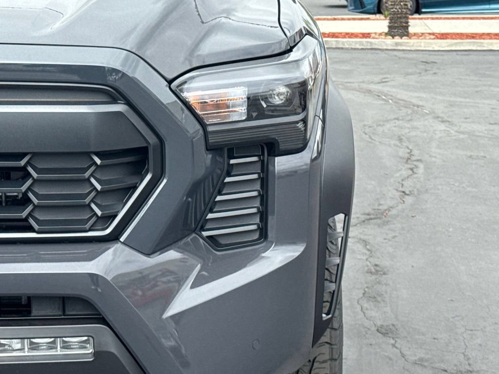 New 2026 Toyota Tacoma TRD Off-Road AWD/4WD image 13