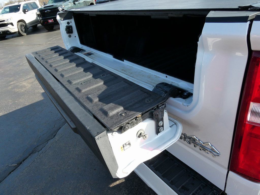 Certified 2022 Chevrolet Silverado 1500 High Country AWD/4WD image 18