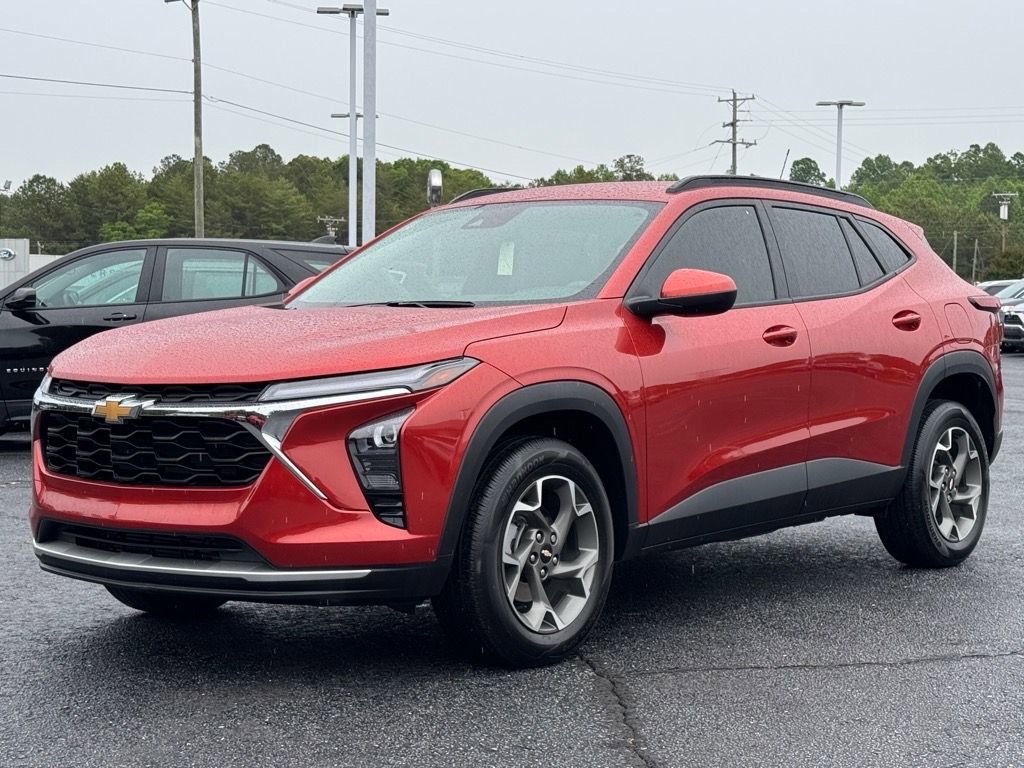 Used 2024 Chevrolet Trax LT image 7