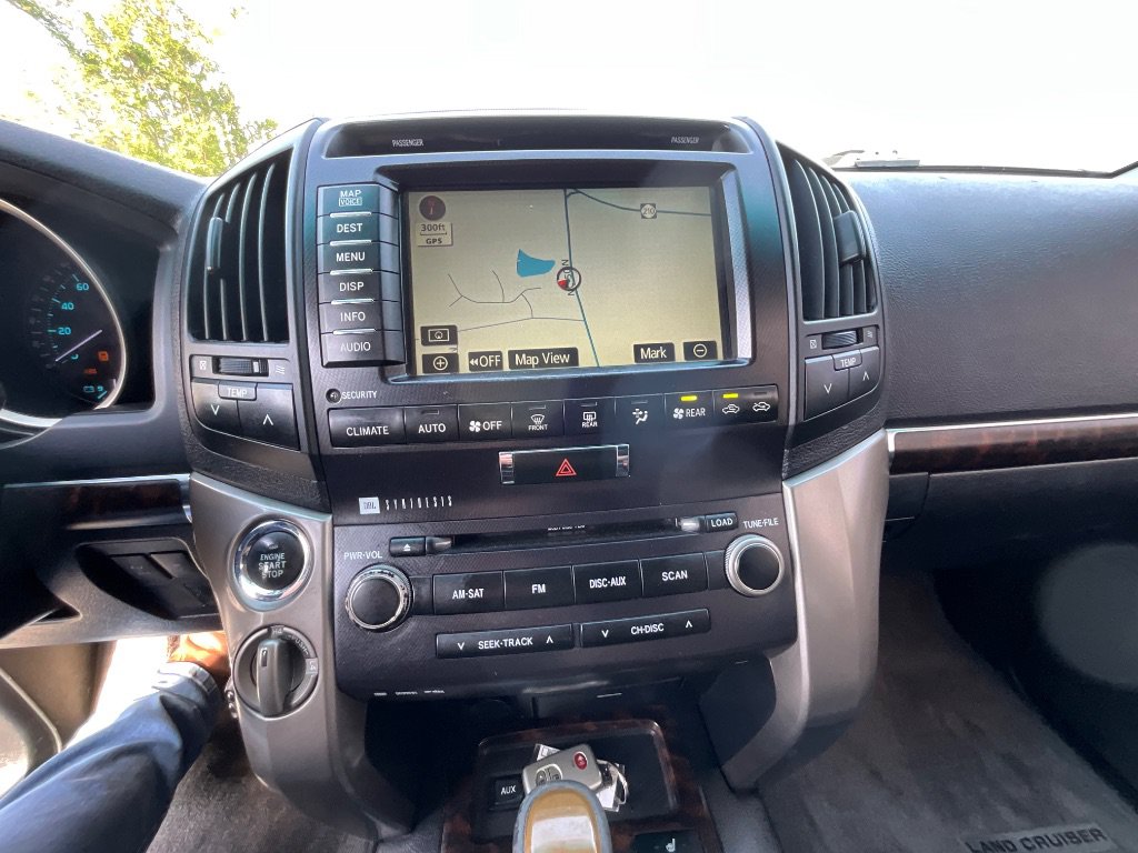 Used 2009 Toyota Land Cruiser AWD/4WD image 16