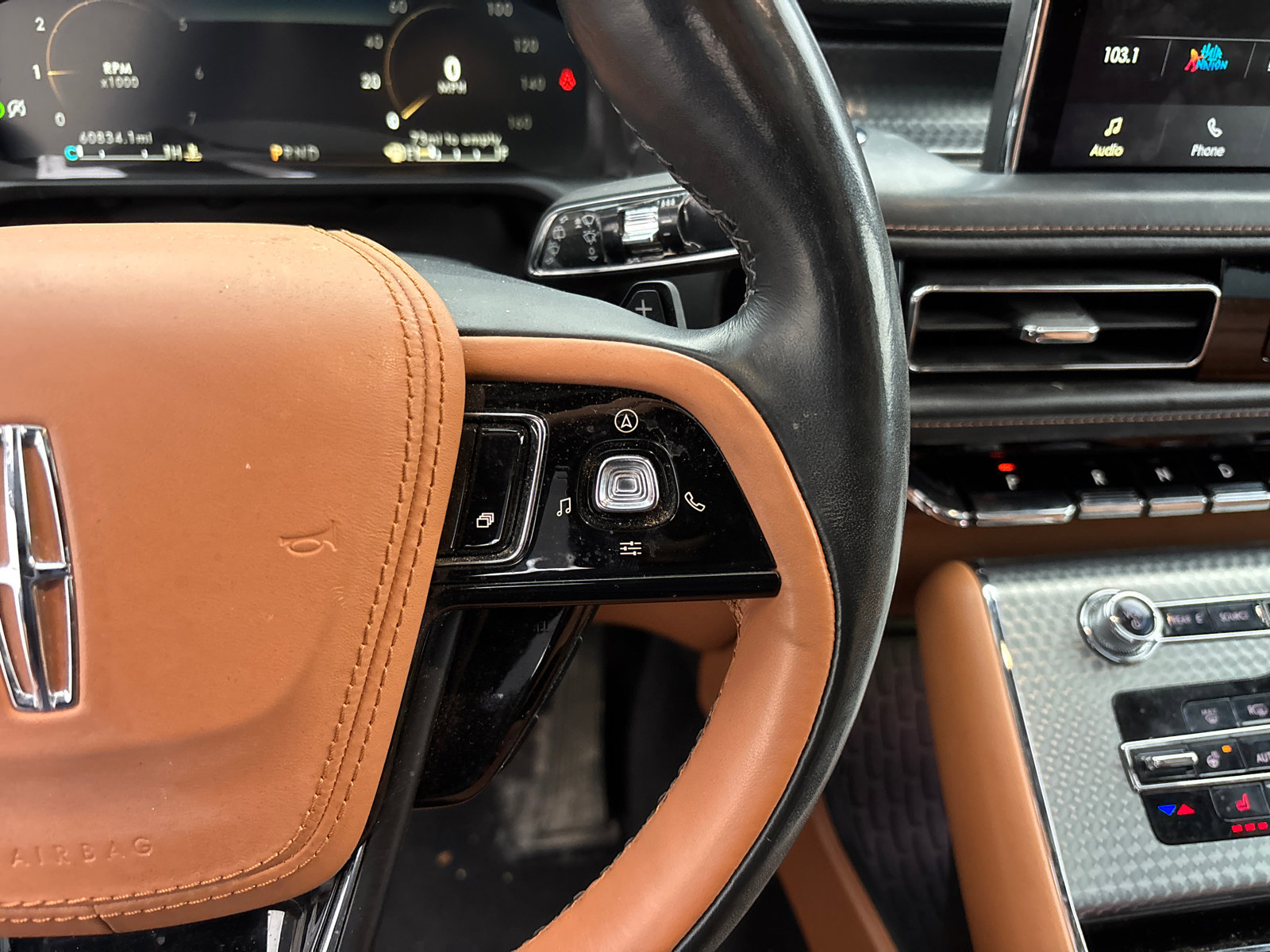 Used 2023 Lincoln Aviator Black Label w/ Class IV Trailer Tow Package image 20