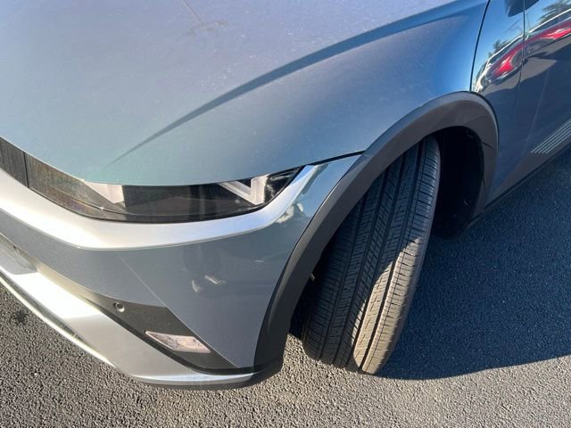 New 2025 Hyundai Ioniq 5 SE image 2