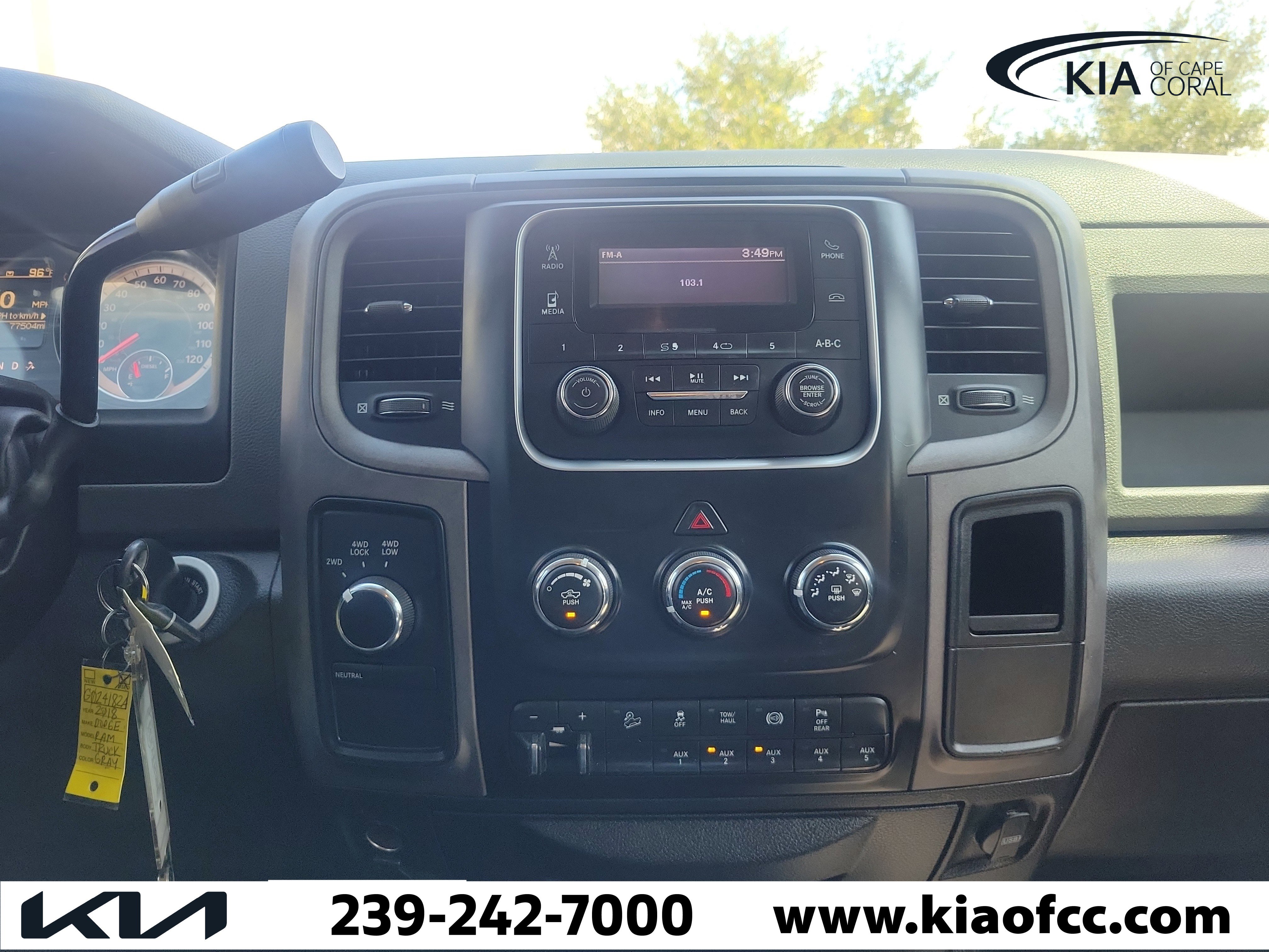Used 2018 RAM 2500 Tradesman w/ Chrome Appearance Group AWD/4WD image 19