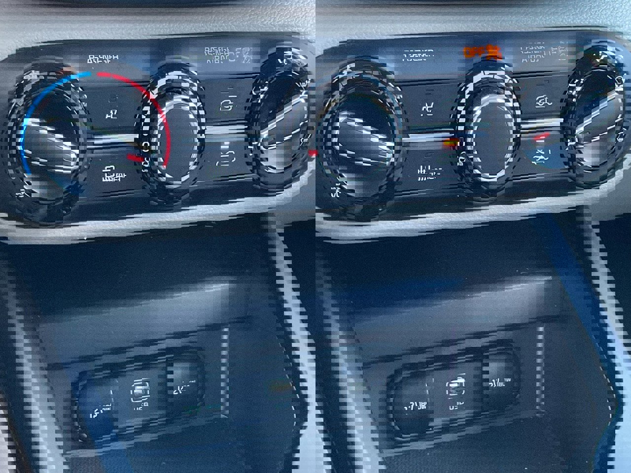 Used 2024 Kia Soul LX w/ Option Group 015 image 33