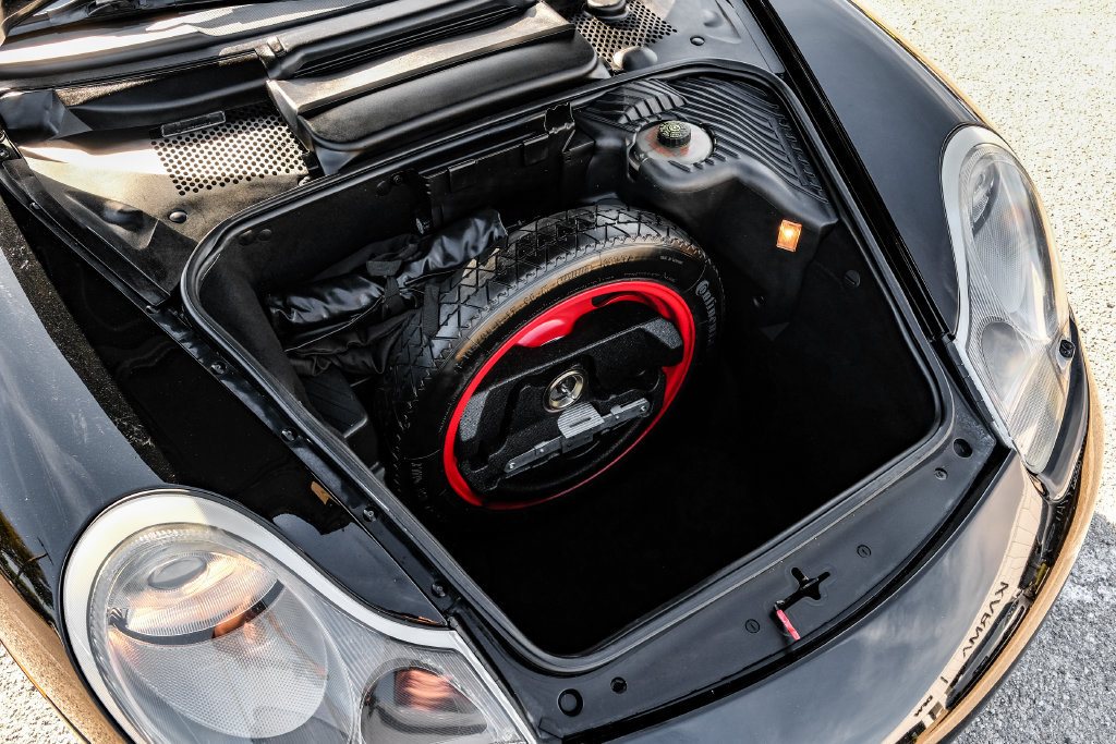 Used 2003 Porsche Boxster S RWD image 32