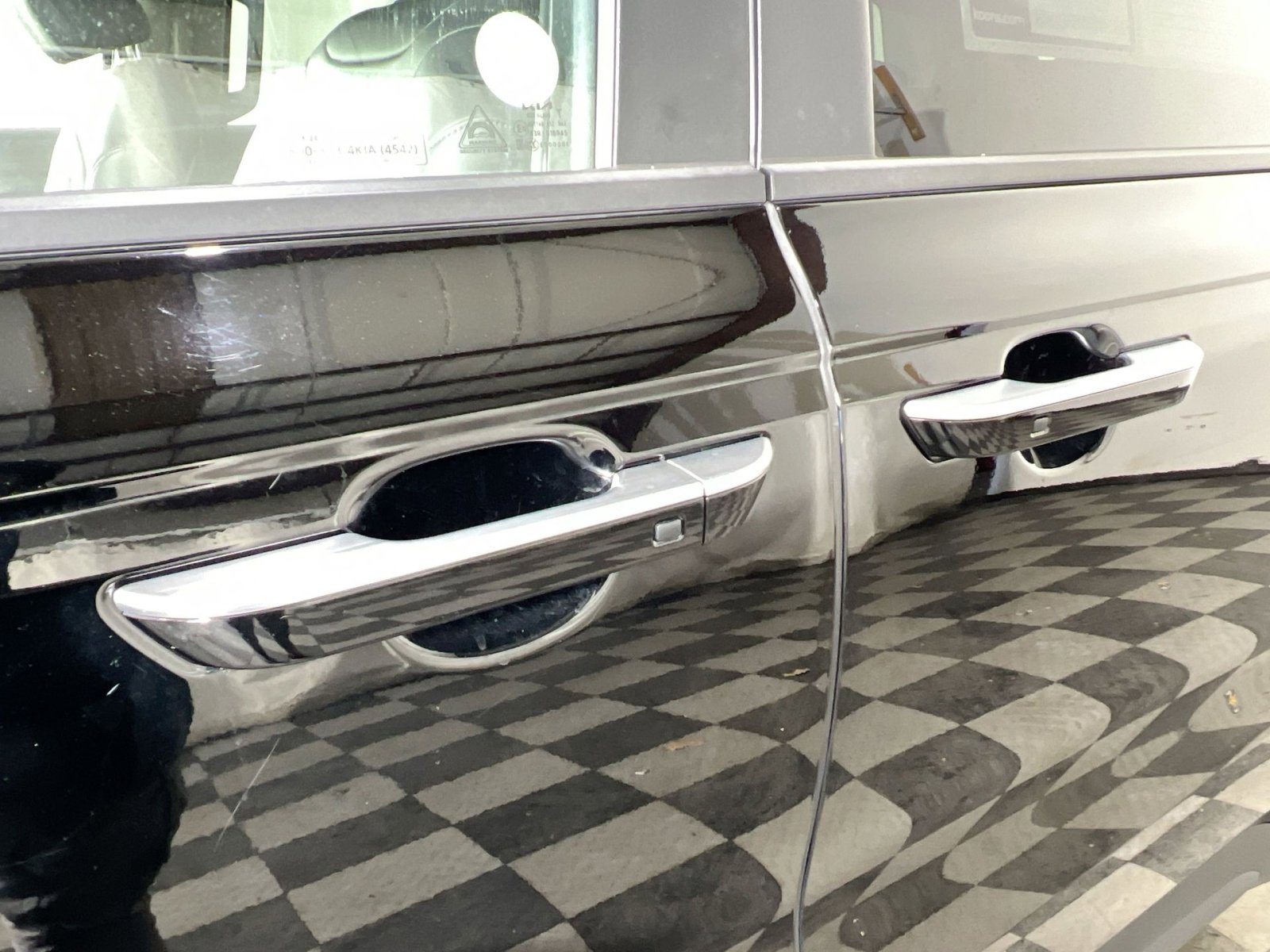 Used 2025 Kia Carnival image 15