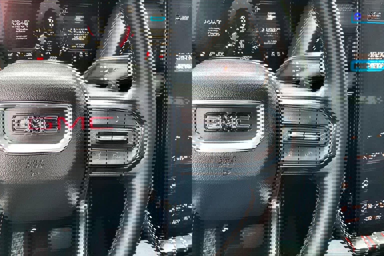 Used 2025 GMC Yukon AT4 w/ AT4 Premium Package image 23