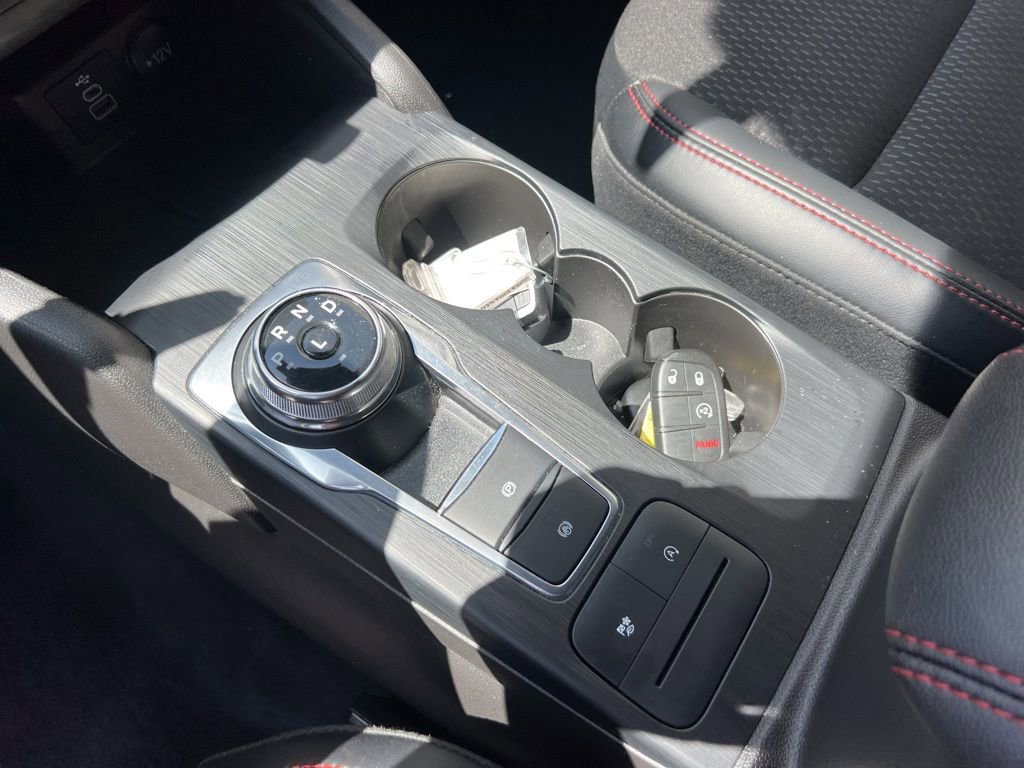 Used 2025 Ford Escape ST-Line Select image 17