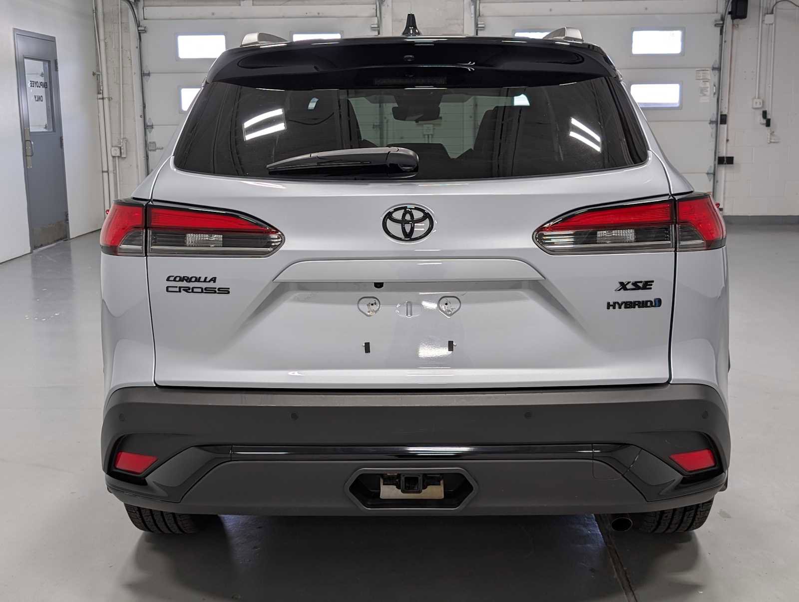 Used 2024 Toyota Corolla Cross XSE w/ Convenience Package AWD/4WD image 9