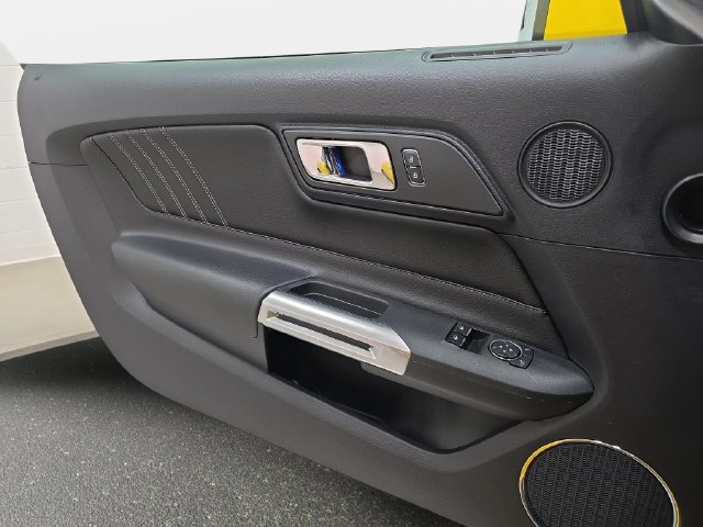 Used 2015 Ford Mustang GT Premium RWD image 23