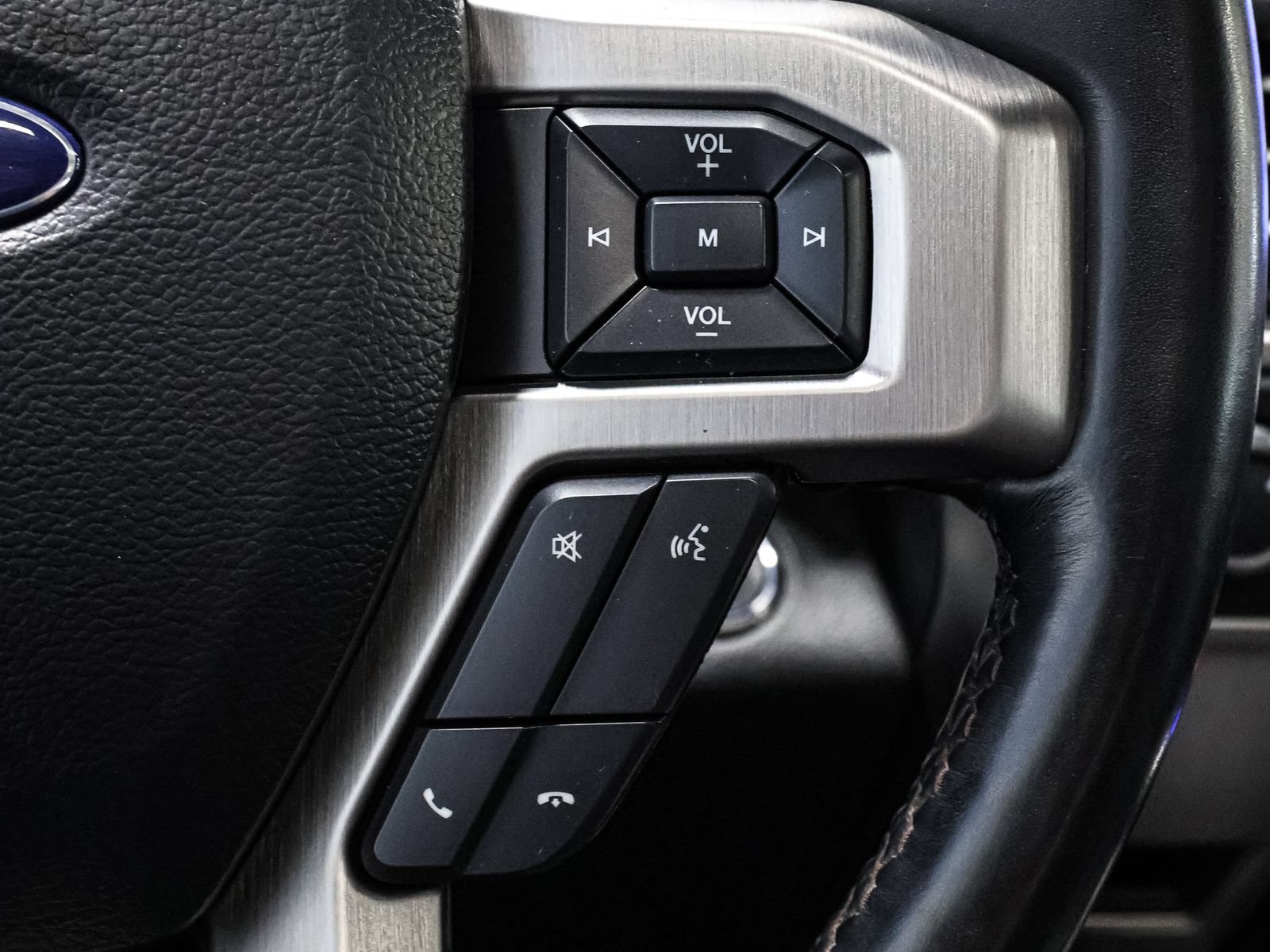 Used 2020 Ford F150 Platinum w/ Equipment Group 701A Luxury AWD/4WD image 38