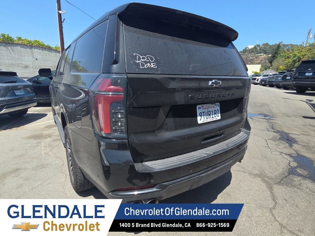 Used 2025 Chevrolet Suburban Z71 AWD/4WD image 6