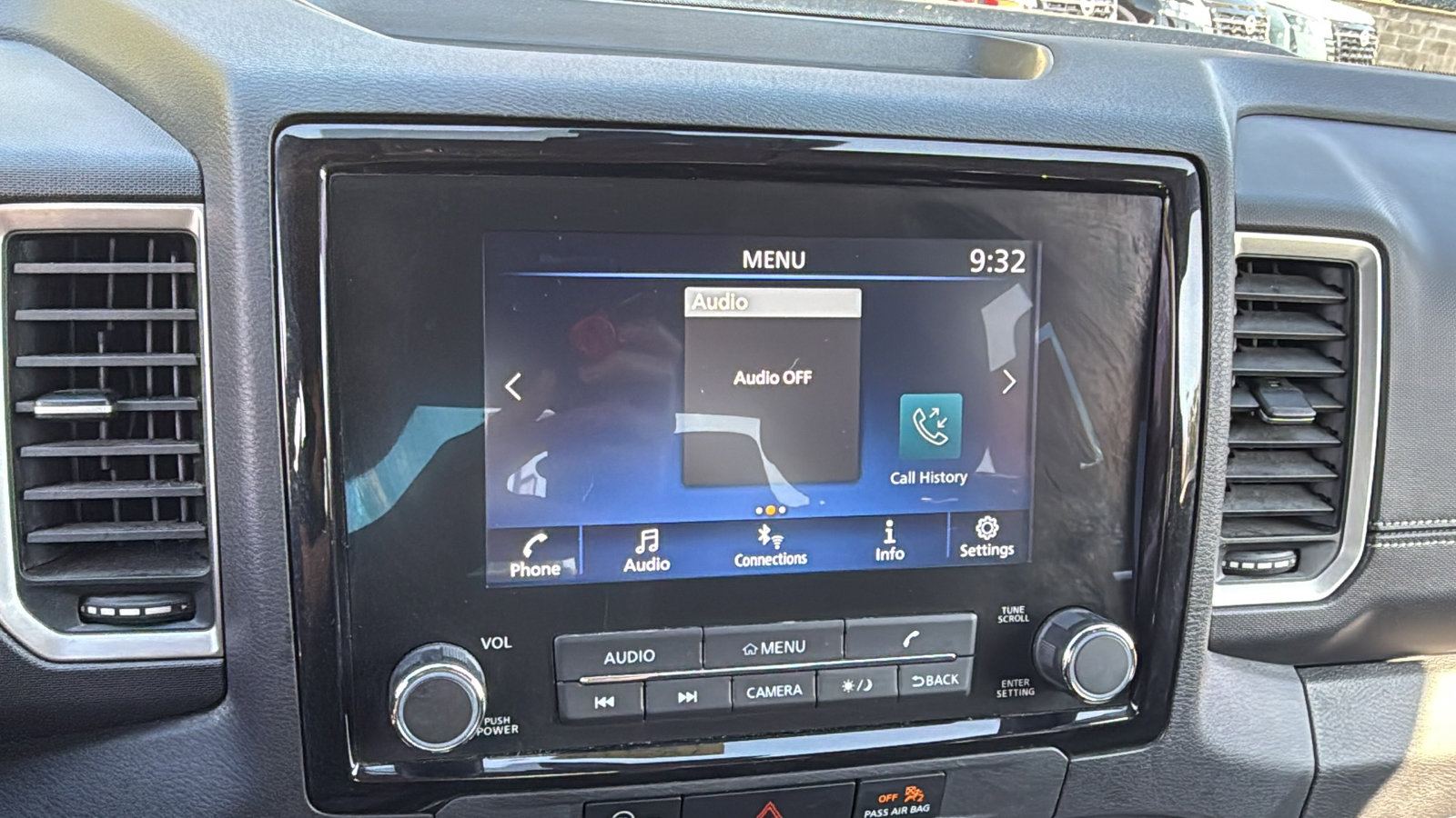 Certified 2023 Nissan Frontier SV w/ Tow Package AWD/4WD image 13