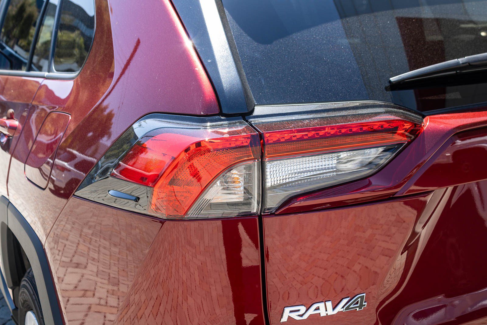 Used 2025 Toyota RAV4 LE FWD image 10
