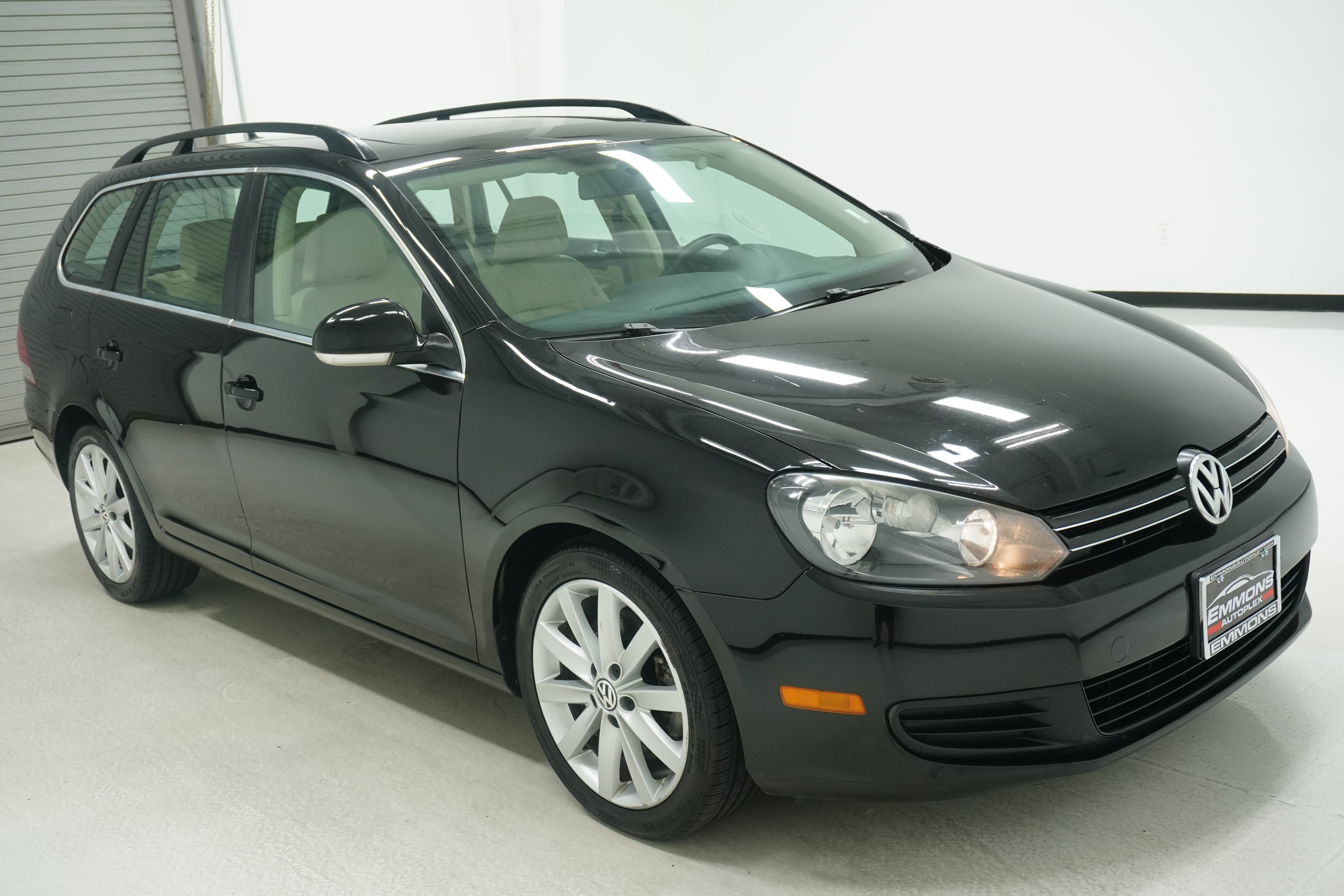 Used 2014 Volkswagen Jetta TDI FWD image 2