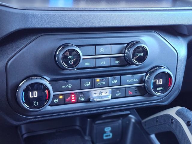 New 2025 Ford Bronco Badlands w/ Sasquatch Package AWD/4WD image 21