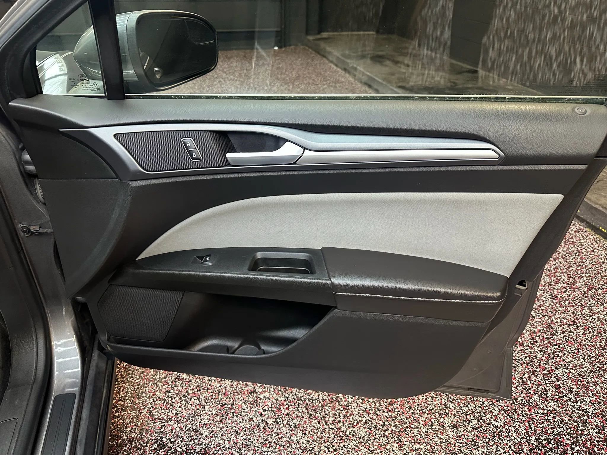 Used 2014 Ford Fusion S image 25