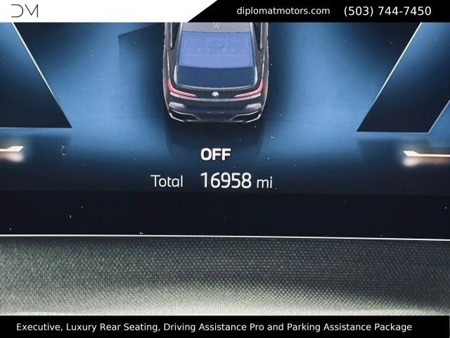 Used 2023 BMW 760i xDrive w/ Executive Package AWD/4WD image 38