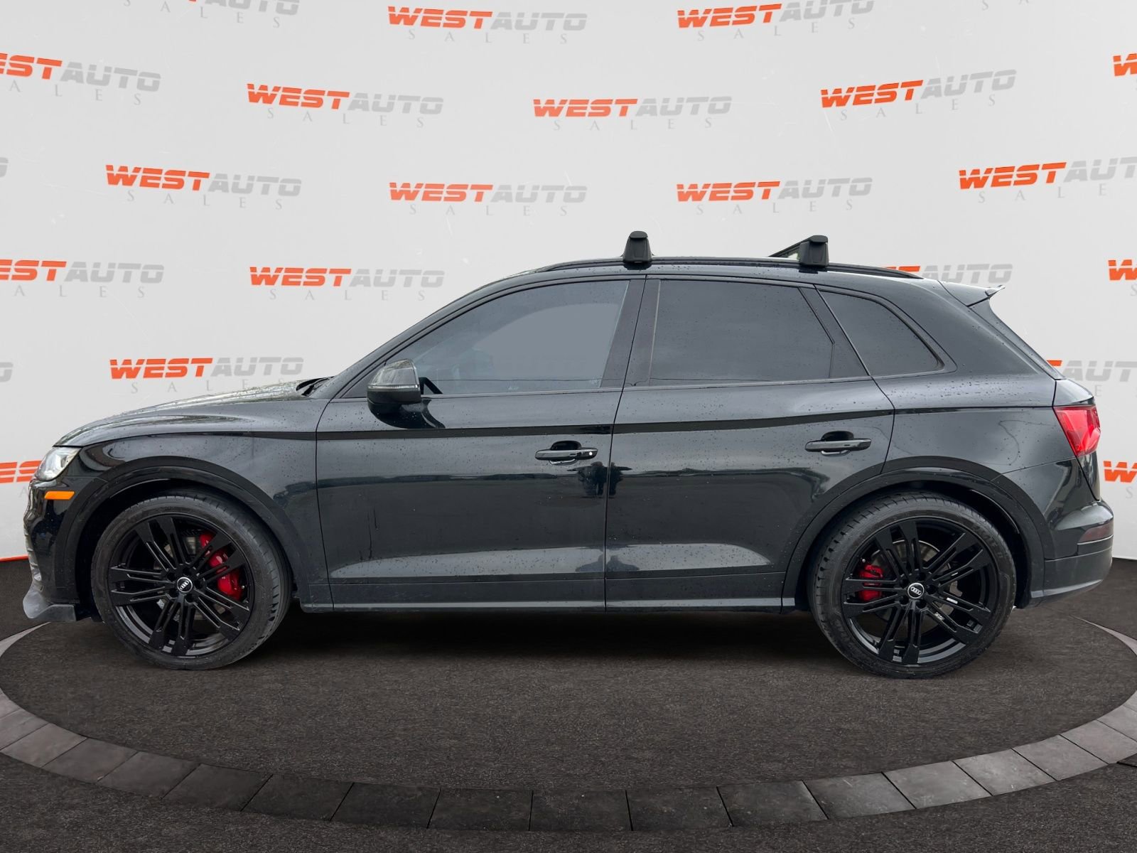 Used 2018 Audi SQ5 Premium Plus w/ S Sport Package AWD/4WD image 2