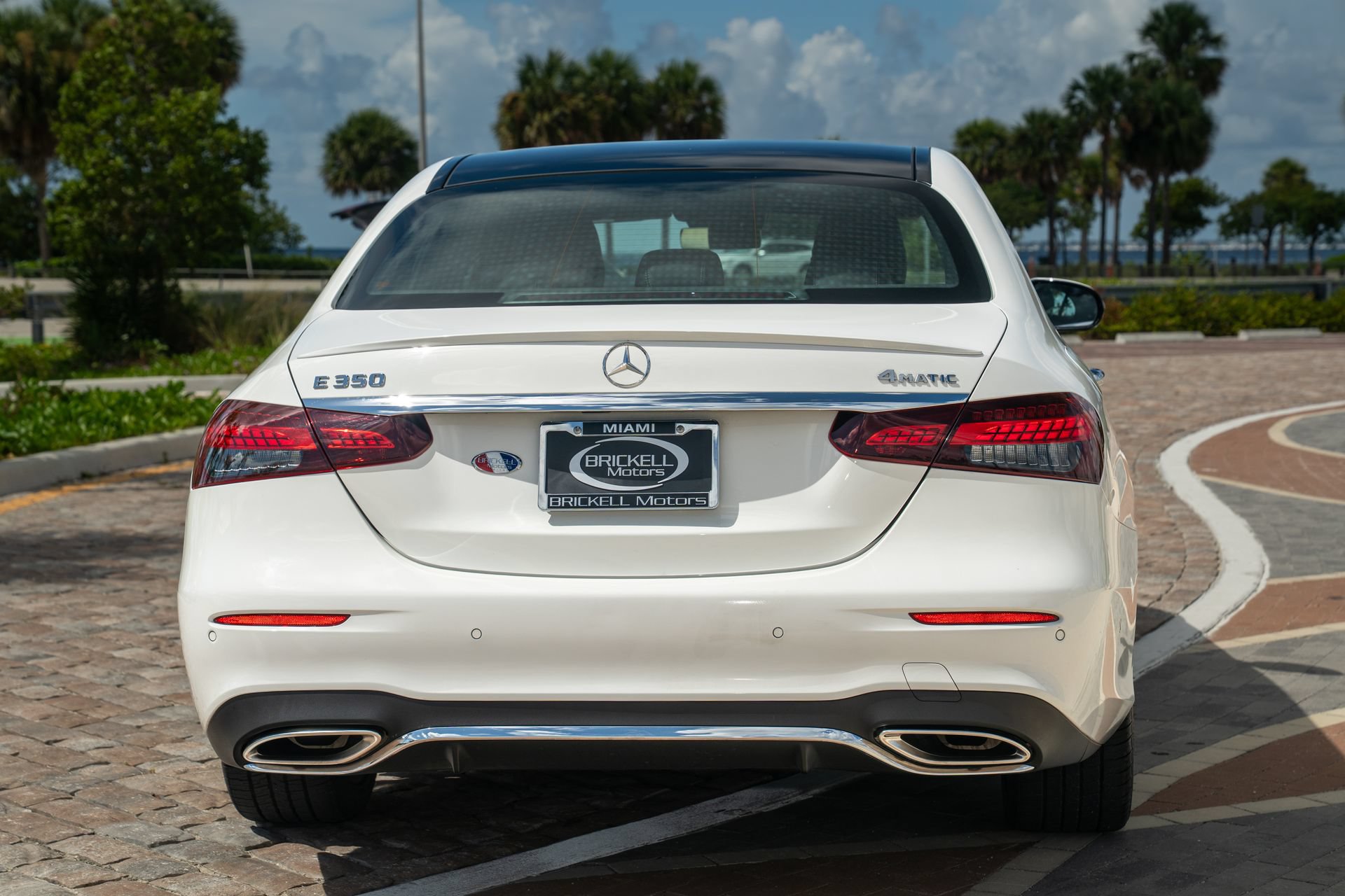 Used 2023 Mercedes-Benz E 350 4MATIC Sedan image 10