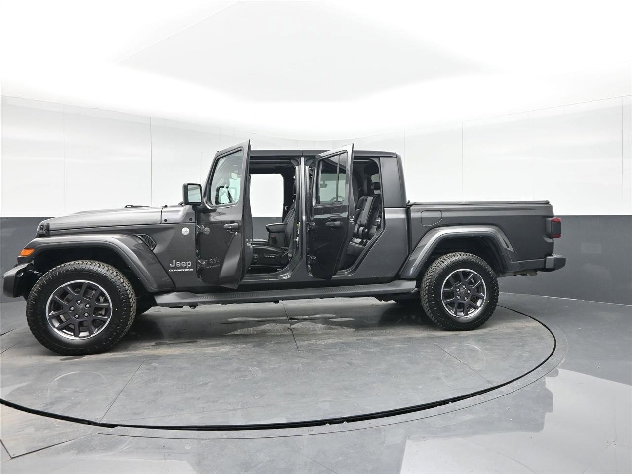 Used 2023 Jeep Gladiator Overland w/ Popular Equipment Package image 40