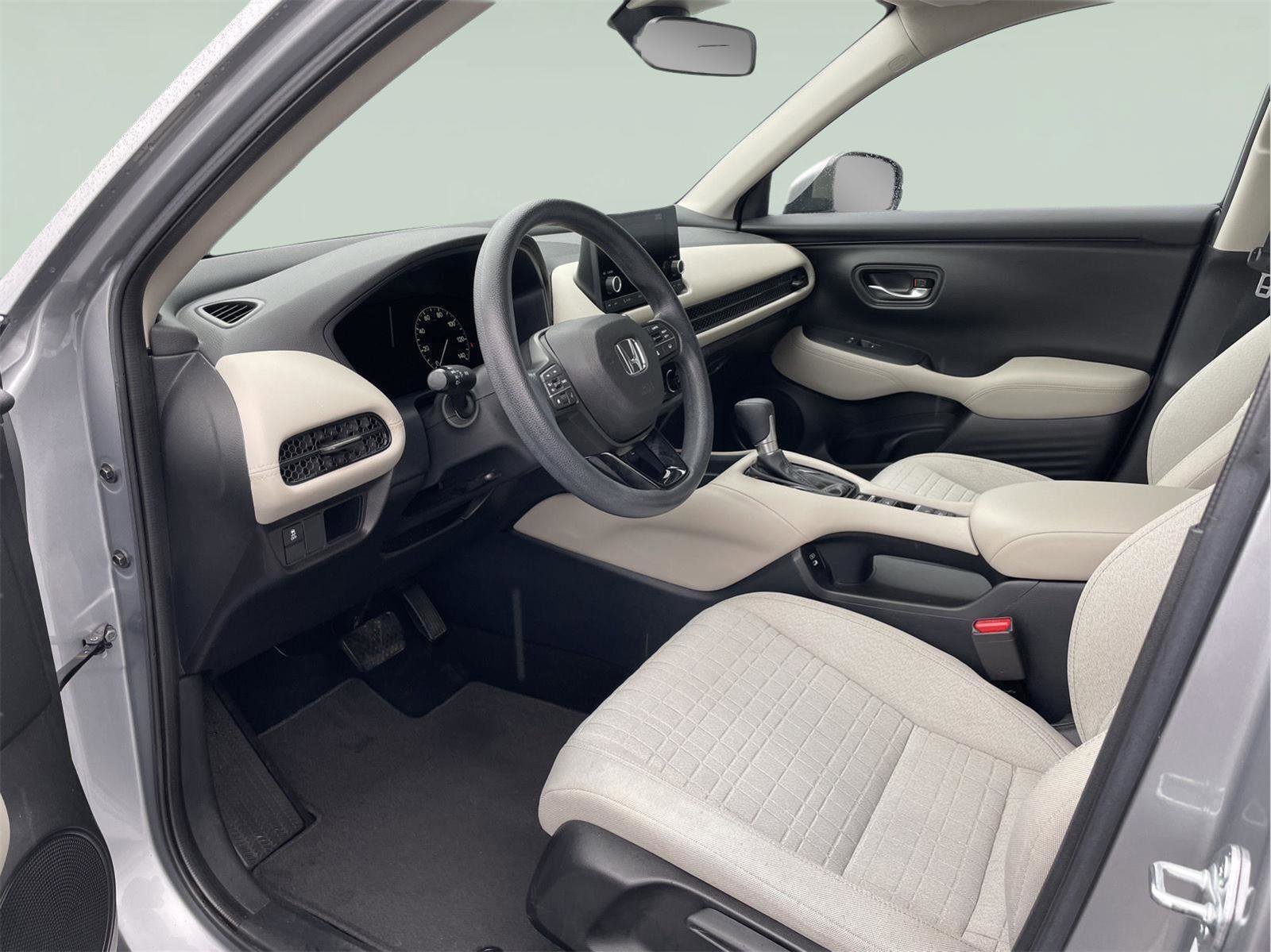 Used 2024 Honda HR-V LX image 10