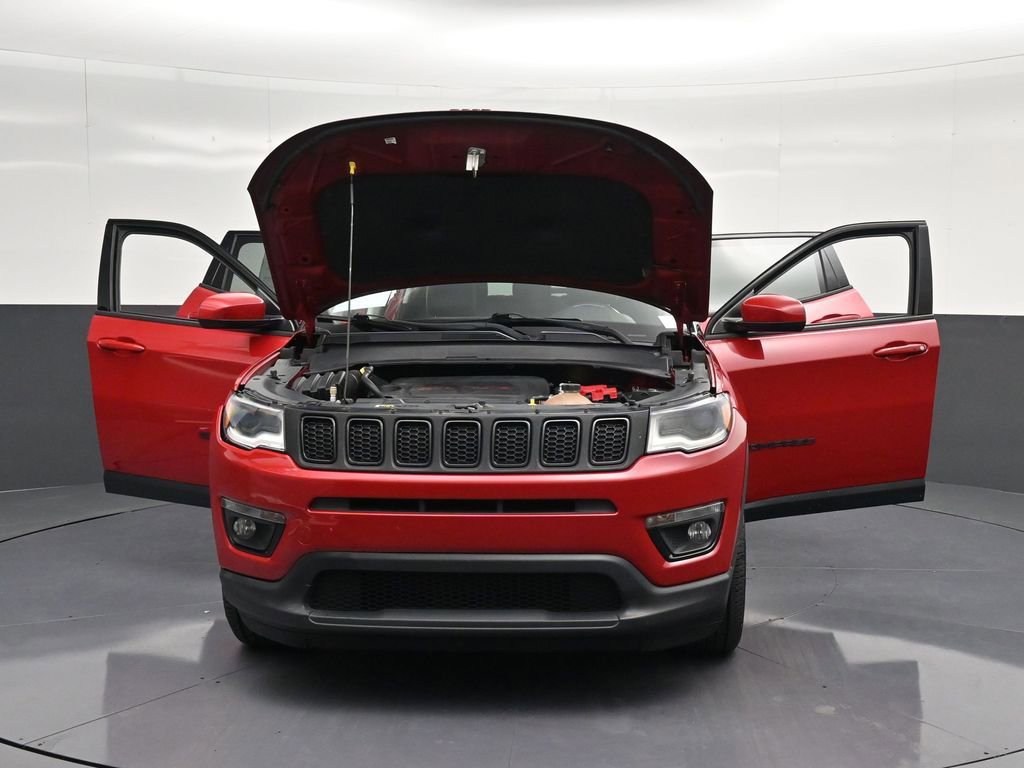 Used 2019 Jeep Compass Latitude FWD image 37